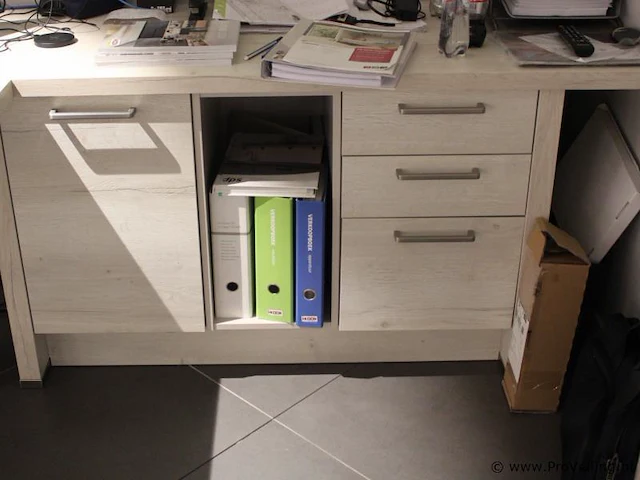 Inrichting werkplek met kastruimte - afbeelding 5 van  10