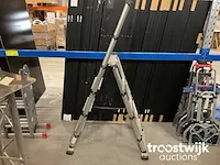 Inschuifbare vouwtrap - afbeelding 2 van  2