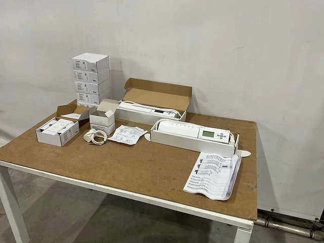 Installatie materiaal - afbeelding 1 van  10