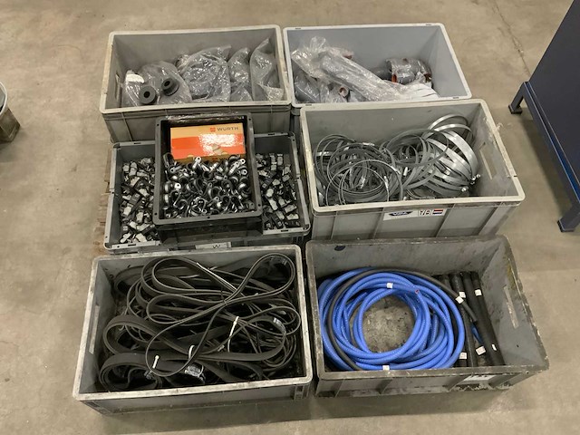 Installatie materiaal - afbeelding 2 van  9