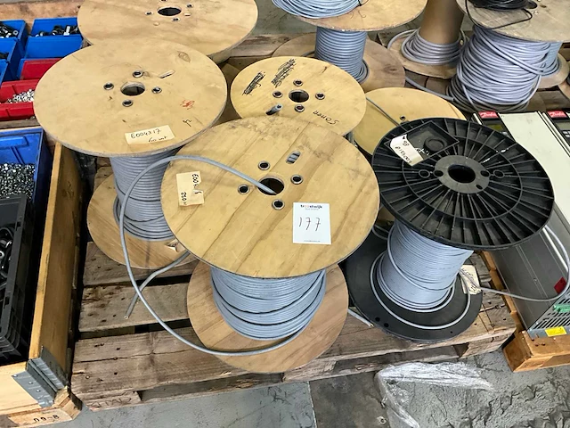 Installatiekabel op haspel (5x) - afbeelding 1 van  5