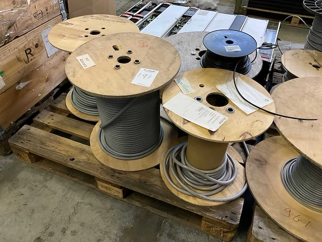 Installatiekabel op haspel (5x) - afbeelding 1 van  5