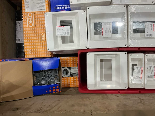 Installatiemateriaal - afbeelding 3 van  7