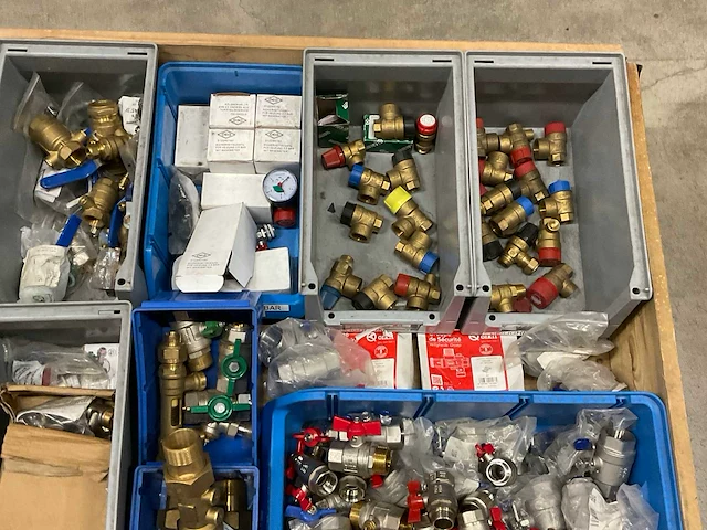 Installatiemateriaal - afbeelding 4 van  5