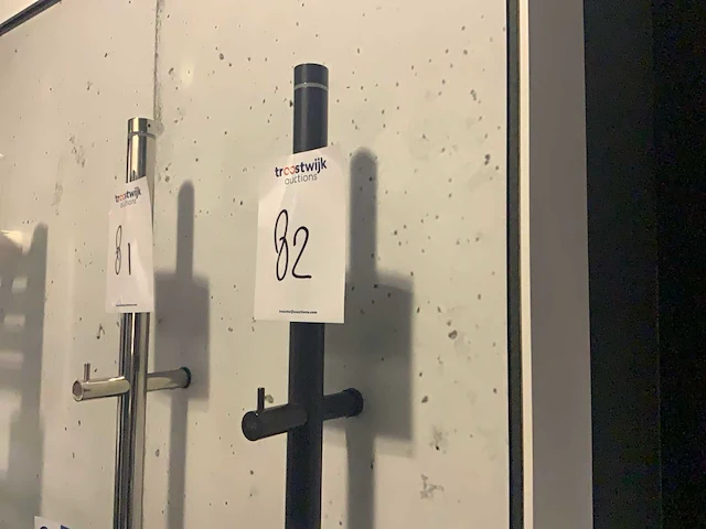 Instamat elektrische handdoek verwarmer - afbeelding 2 van  4