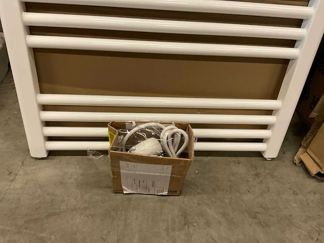 Instamat rondo lux el designradiator elektrisch - afbeelding 3 van  3