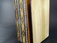 Intarsia houten kist met slot - afbeelding 5 van  5