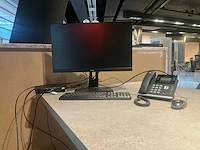 Intel desktop met monitor - afbeelding 1 van  7
