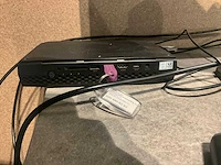 Intel desktop met monitor - afbeelding 2 van  7