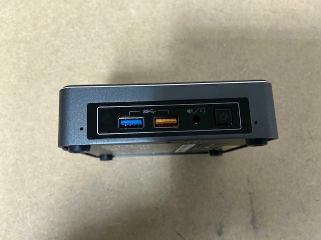 Intel nuc7i5bnk desktop - afbeelding 3 van  5