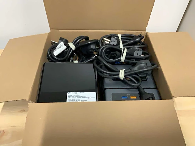 Intel nuc8beh desktop (5x) - afbeelding 7 van  7