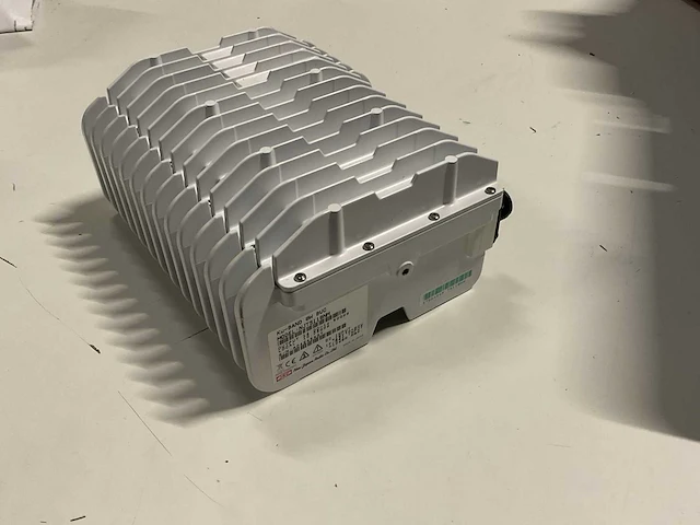 Intellian v1-2103 njrc buc ku-band - afbeelding 2 van  8