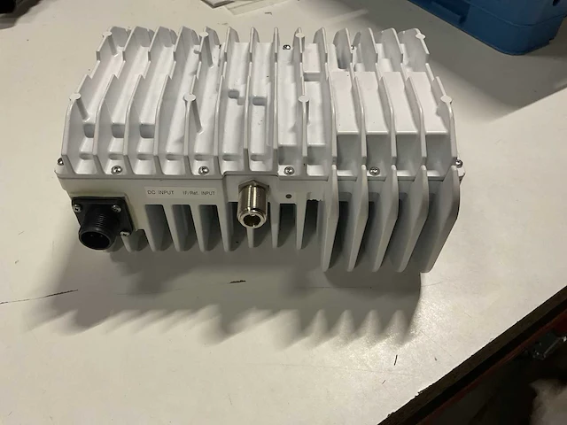 Intellian v1-2103 njrc buc ku-band - afbeelding 4 van  8