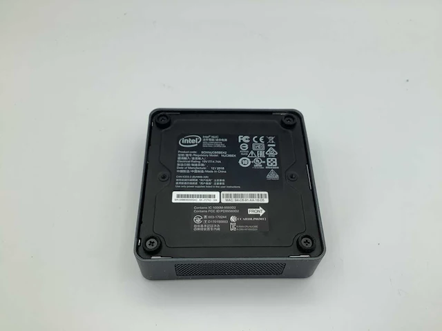 Inten nuc nuc8bek mini pc - afbeelding 3 van  4