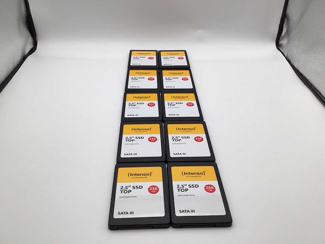 Intenso 256gb sata ssd interne hardeschijf (10x) - afbeelding 2 van  4