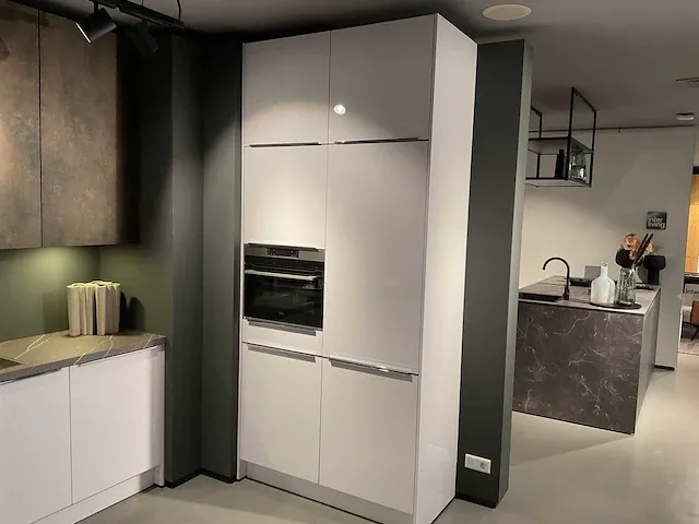 Inter living - showroomkeuken - afbeelding 24 van  29