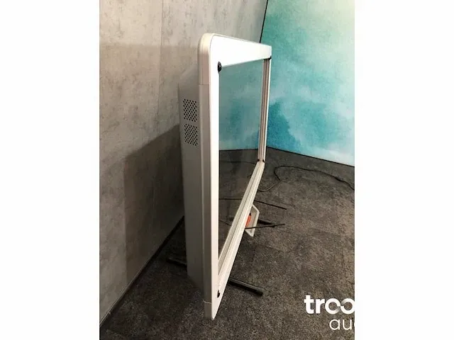 Interactieve 55" whiteboard + muurbeugel - afbeelding 9 van  11