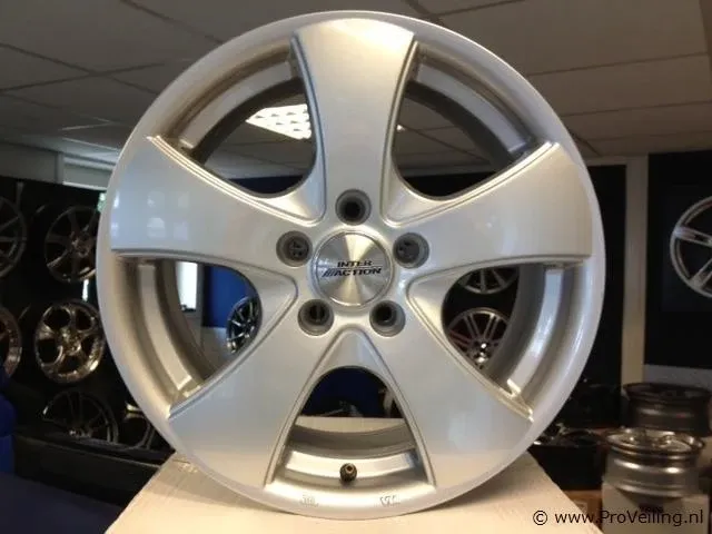 Interaction genesis aluminium velgenset - 5x114.3 7j et38 - afbeelding 1 van  1