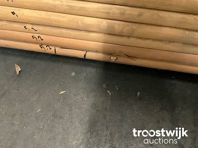 Interblad keukenbladen met een ondergrond van watervast verlijmd multiplex met daarop een harde toplaag van hpl (high pressure laminate) - afbeelding 2 van  9