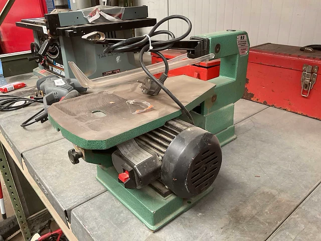 Interkrenn figuurzaag machine - afbeelding 1 van  5