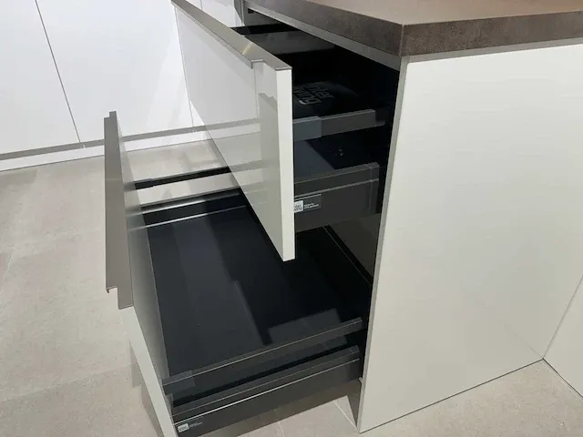 Interliving - showroomkeuken - afbeelding 16 van  40