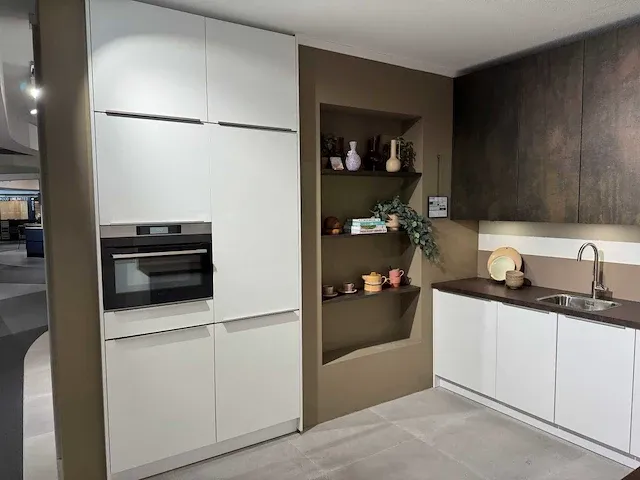 Interliving - showroomkeuken - afbeelding 12 van  40