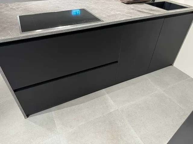 Interliving - showroomkeuken - afbeelding 28 van  31