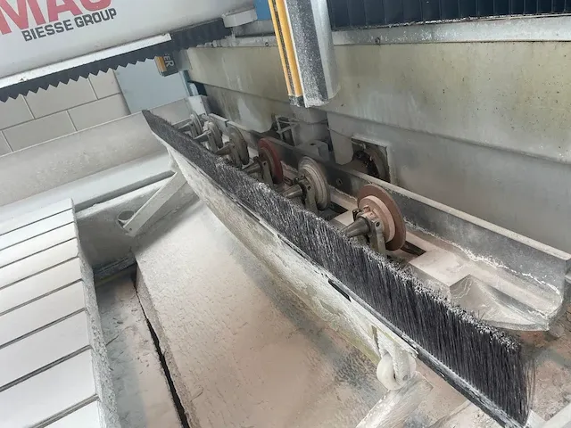 Intermac groove 1500 cnc rillenslijper - afbeelding 12 van  14