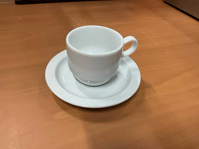 Intermezzo koffiekop en schotel (100x) - afbeelding 1 van  5