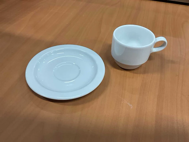 Intermezzo koffiekop en schotel (100x) - afbeelding 2 van  5