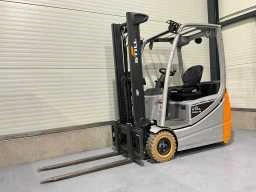 Intern transportmiddelen en gereedschappen