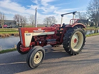 International - 624 - tweewielaangedreven landbouwtractor - afbeelding 1 van  17