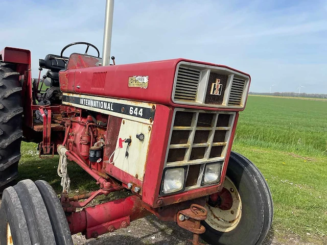 International - 644 - oldtimer tractor - afbeelding 5 van  14