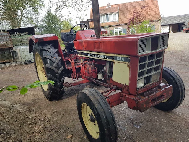 International - 644 - tractor - 1978 - afbeelding 3 van  5