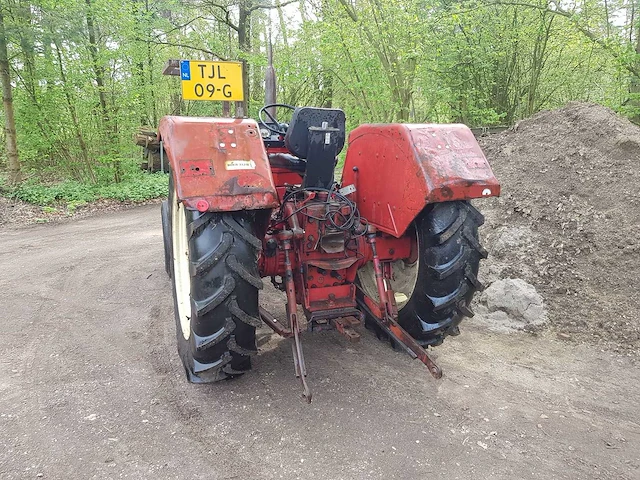 International - 644 - tractor - 1978 - afbeelding 4 van  5