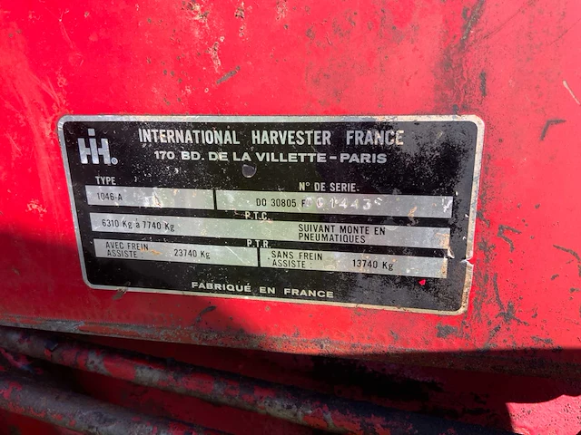 International 1046 a oldtimer tractor - afbeelding 20 van  27