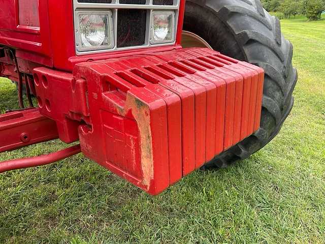 International 1255 vierwielaangedreven landbouwtractor - afbeelding 7 van  46