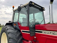 International 1255 vierwielaangedreven landbouwtractor - afbeelding 15 van  46