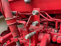 International 1255 vierwielaangedreven landbouwtractor - afbeelding 21 van  46