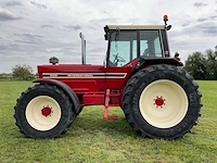 International 1255 vierwielaangedreven landbouwtractor - afbeelding 12 van  46