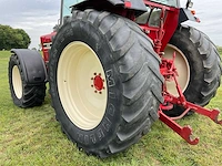 International 1255 vierwielaangedreven landbouwtractor - afbeelding 28 van  46