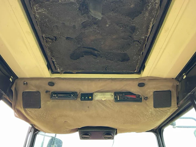 International 1255 vierwielaangedreven landbouwtractor - afbeelding 40 van  46