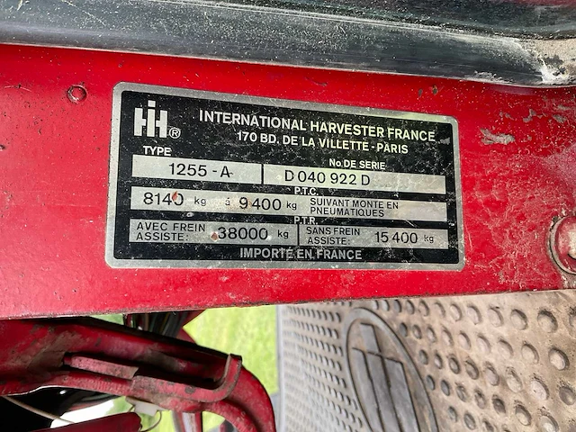 International 1255 vierwielaangedreven landbouwtractor - afbeelding 41 van  46