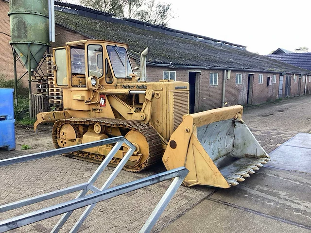 International 150 loader bulldozer - afbeelding 12 van  29
