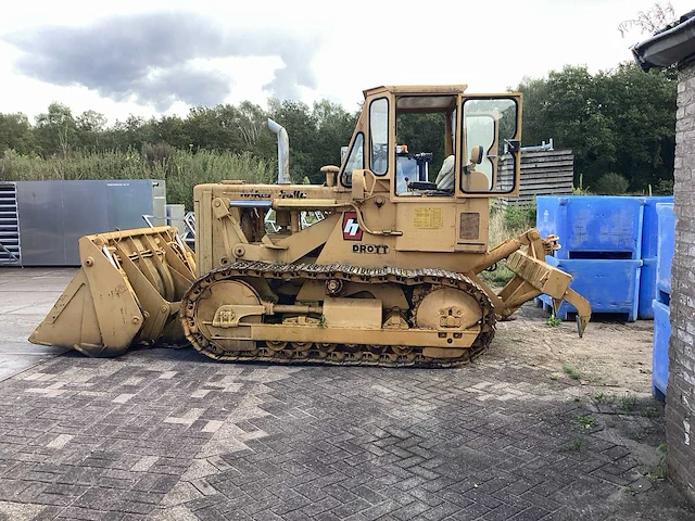 International 150 loader bulldozer - afbeelding 24 van  29
