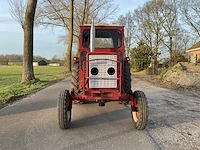 International 353 oldtimer tractor - afbeelding 10 van  16