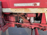 International 353 oldtimer tractor - afbeelding 16 van  16
