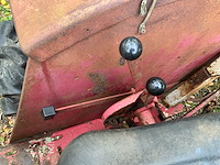 International 383 tweewielaangedreven landbouwtractor - afbeelding 5 van  27