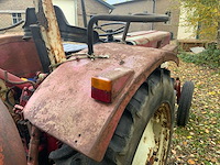 International 383 tweewielaangedreven landbouwtractor - afbeelding 13 van  27