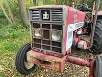International 383 tweewielaangedreven landbouwtractor - afbeelding 27 van  27
